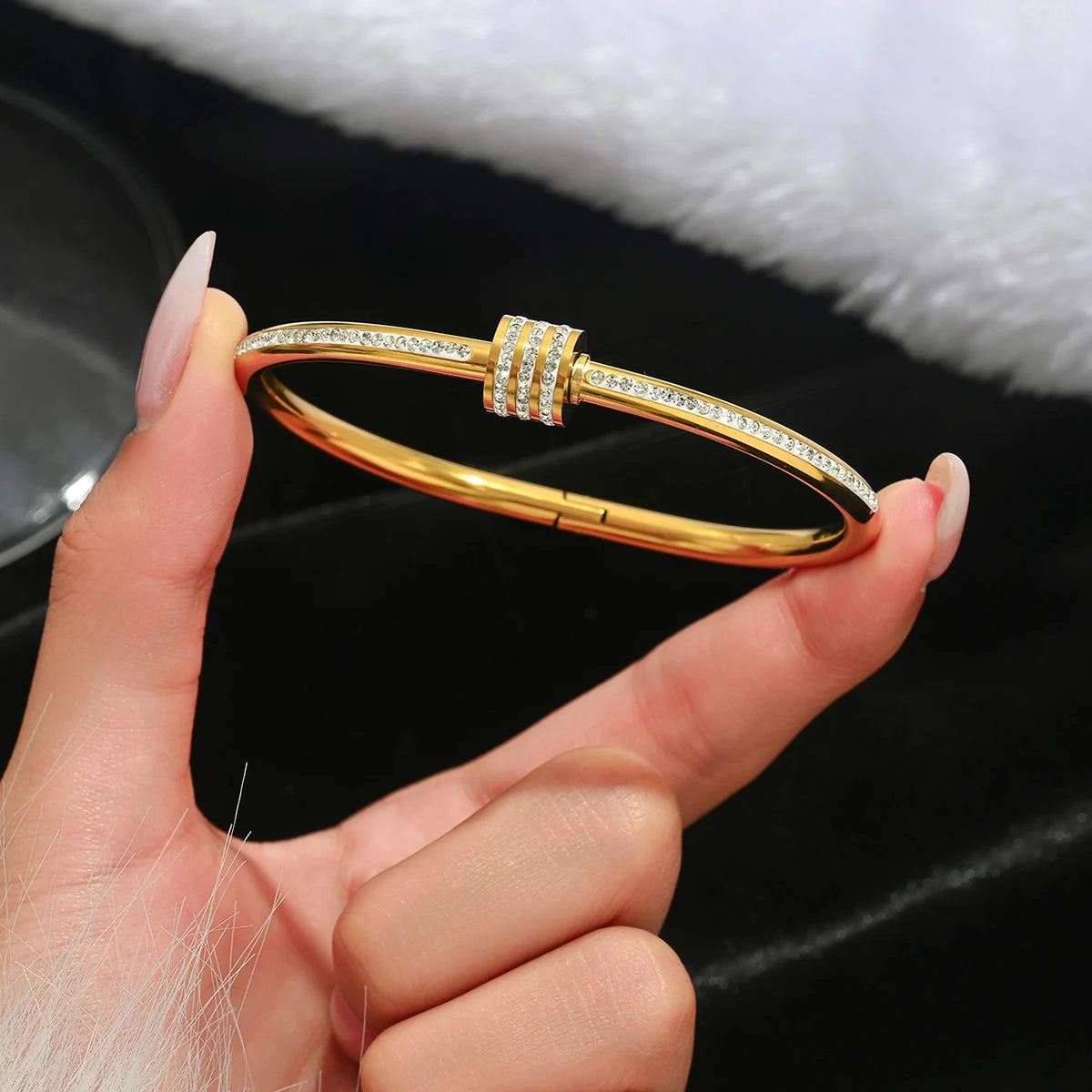 Stainless steel four-leaf clover lucky bracelet